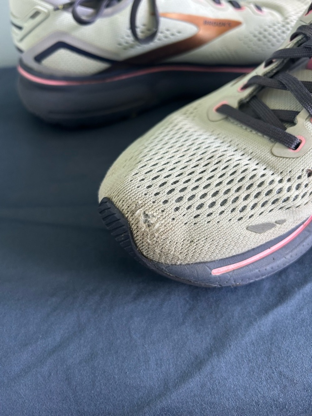 Brooks Women's Running Shoes in Light Green with Pink and Charcoal Accents - Picture 9 of 9